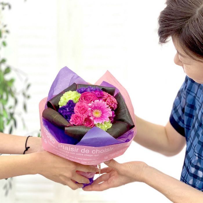 そのまま飾れる花束』 生花｜横浜花まりか フラワーギフト店