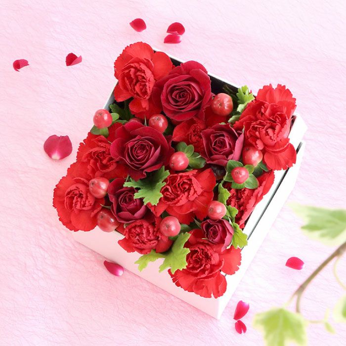 サプライズ ボックスフラワー』 生花｜横浜花まりか フラワーギフト店