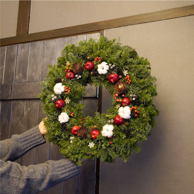 姫りんごのフォレストクリスマスリース Lサイズ・生 45cm』｜横浜花